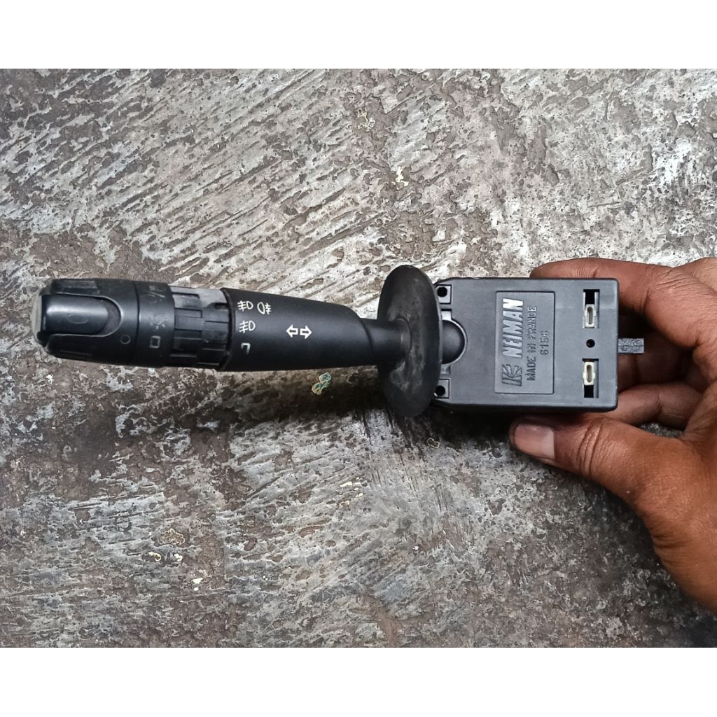 Saklar Lampu / Sein Peugeot 406 D8