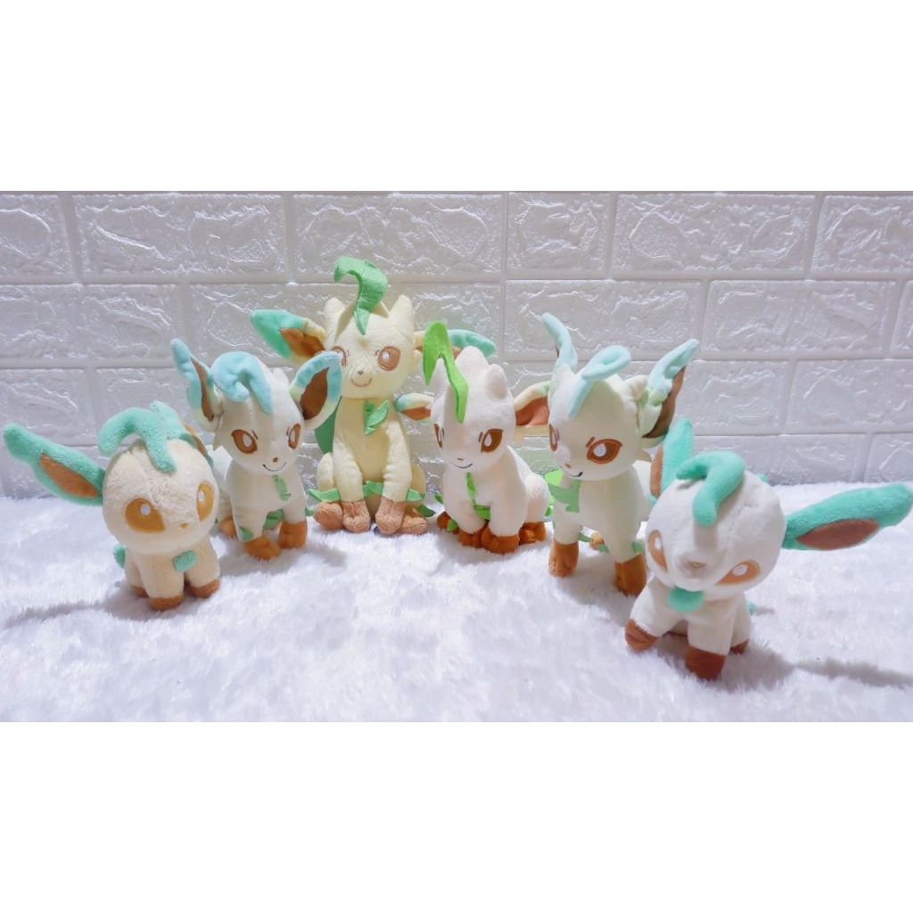 Boneka pokemon Leafeon pokemon center