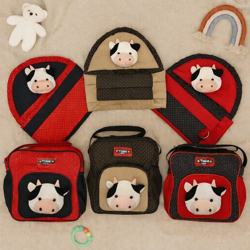 Tas Bayi Kecil dan Gendongan Bayi Boneka Sapi set