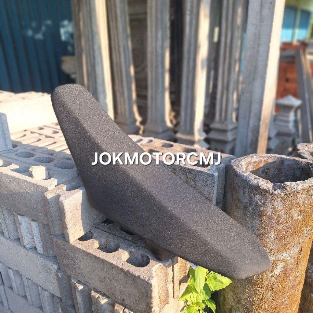 Cover Jok CRF Tinggi Busa Tebal Nyaman Variasi Kulit Polos Amplas Kulit jok crf  tinggi