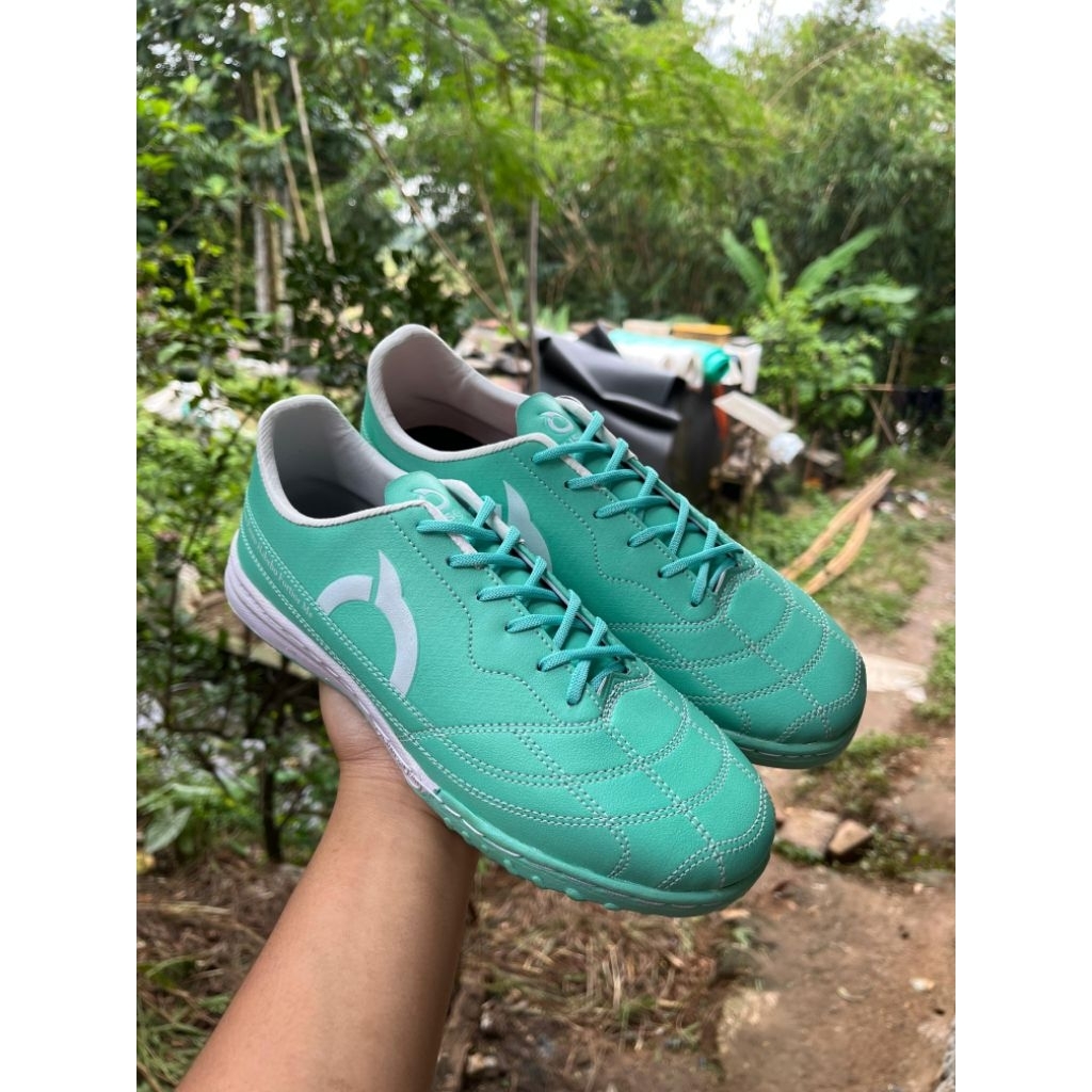 ortuseight sepatu futsal dewasa free di sol