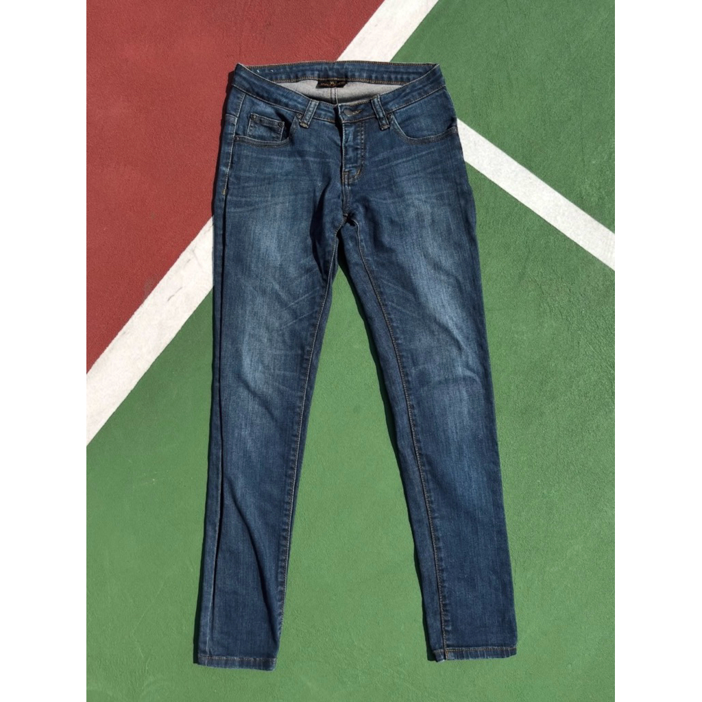 Dust Jeans