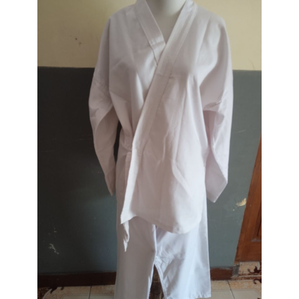 set baju taekwondo prelove/ set seragam taekwondo murah/ baju taekwondo