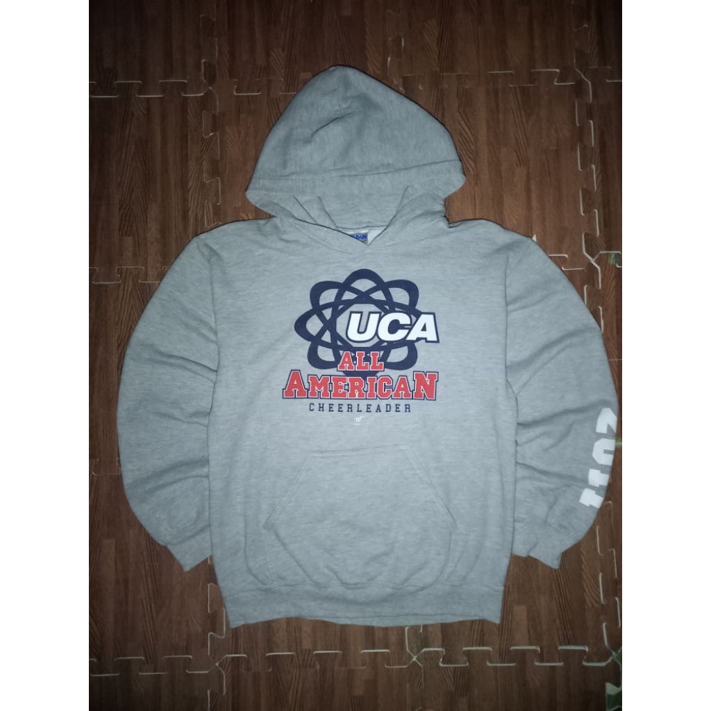 Hoodie Gildan Original – UCA All American Cheerleader
