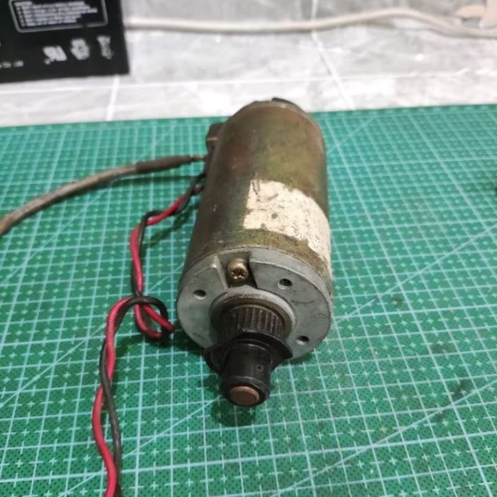DC Motor servo  Minertia 25.9W 14.8V 3000rpm Minertia Motor F series JGEMED-C95.10