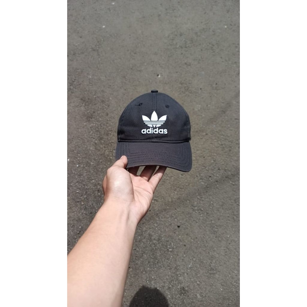 Topi Adidas Trifoil
