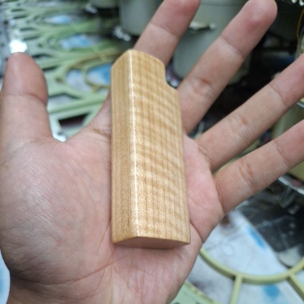 korek bnsin cover kayu pilihan corak flame maple