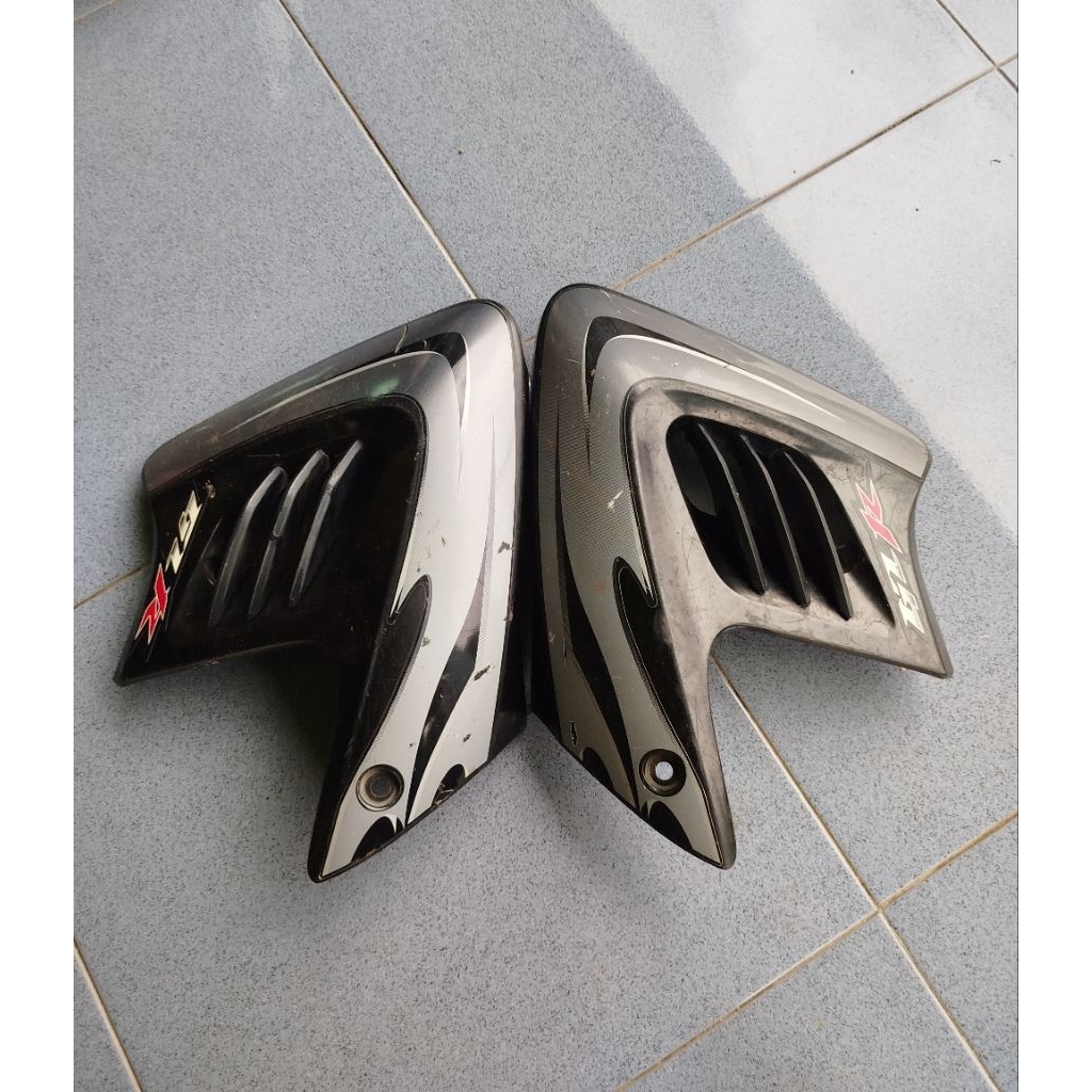 sayap tangki sayap tangki tiger revo original bekas copotan