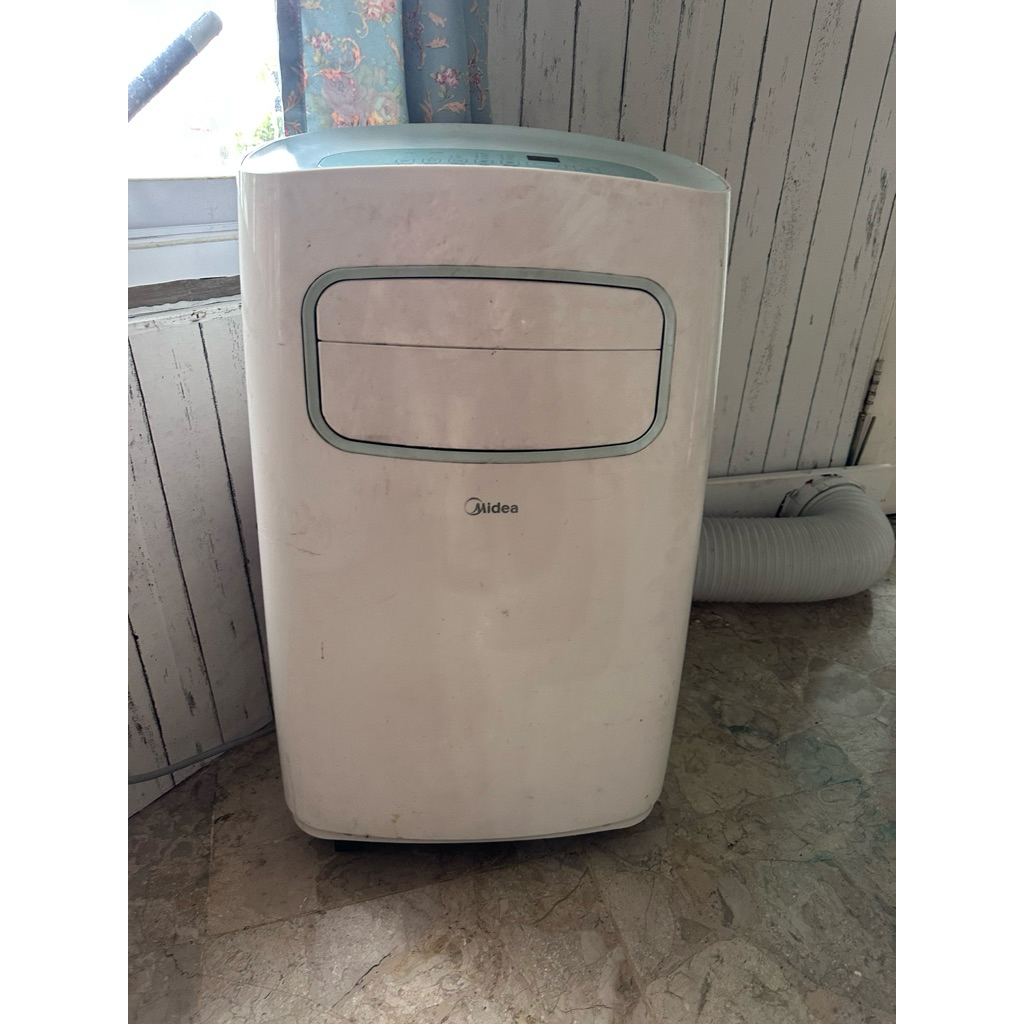 AC portable bekas merk Midea
