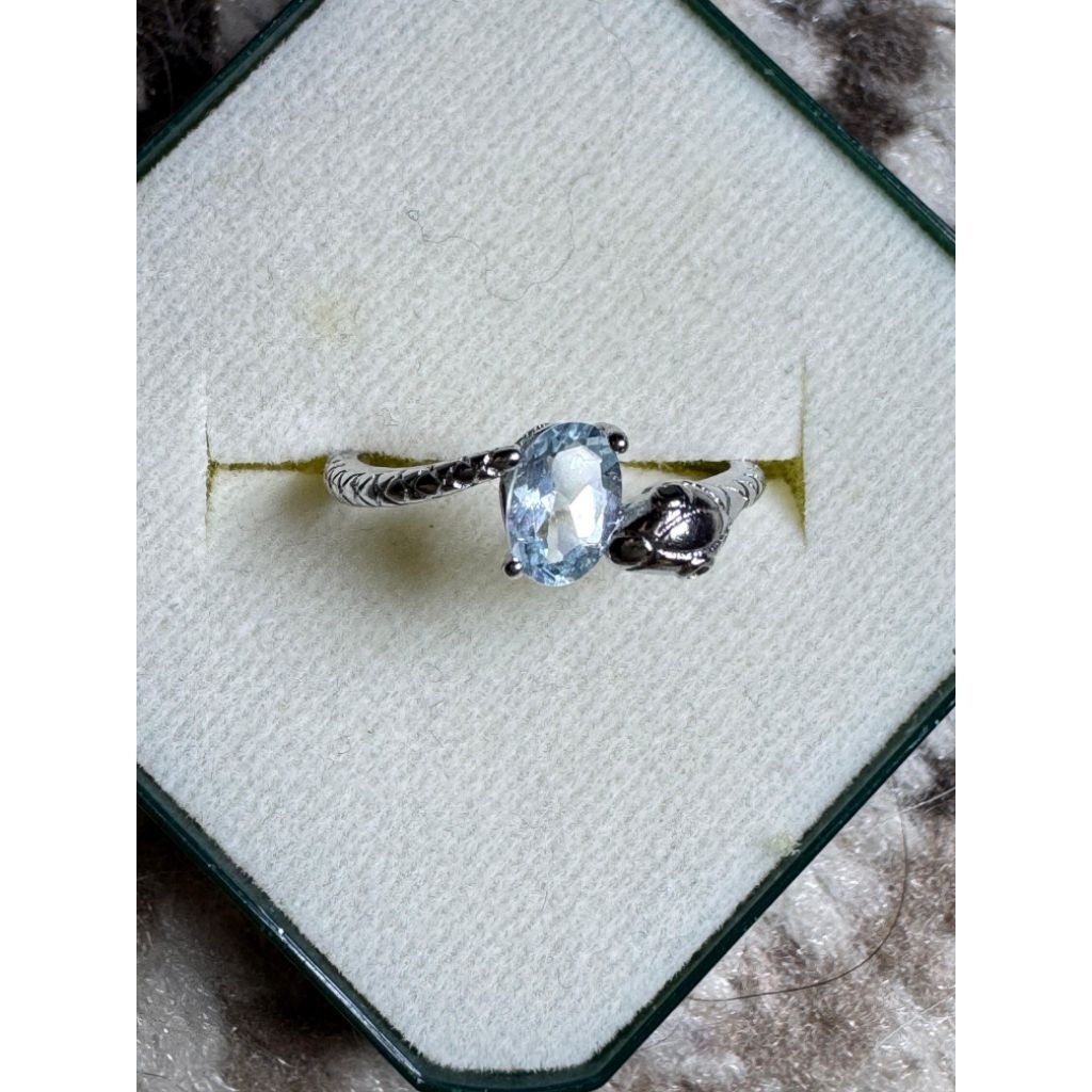 cincin batu blue topaz