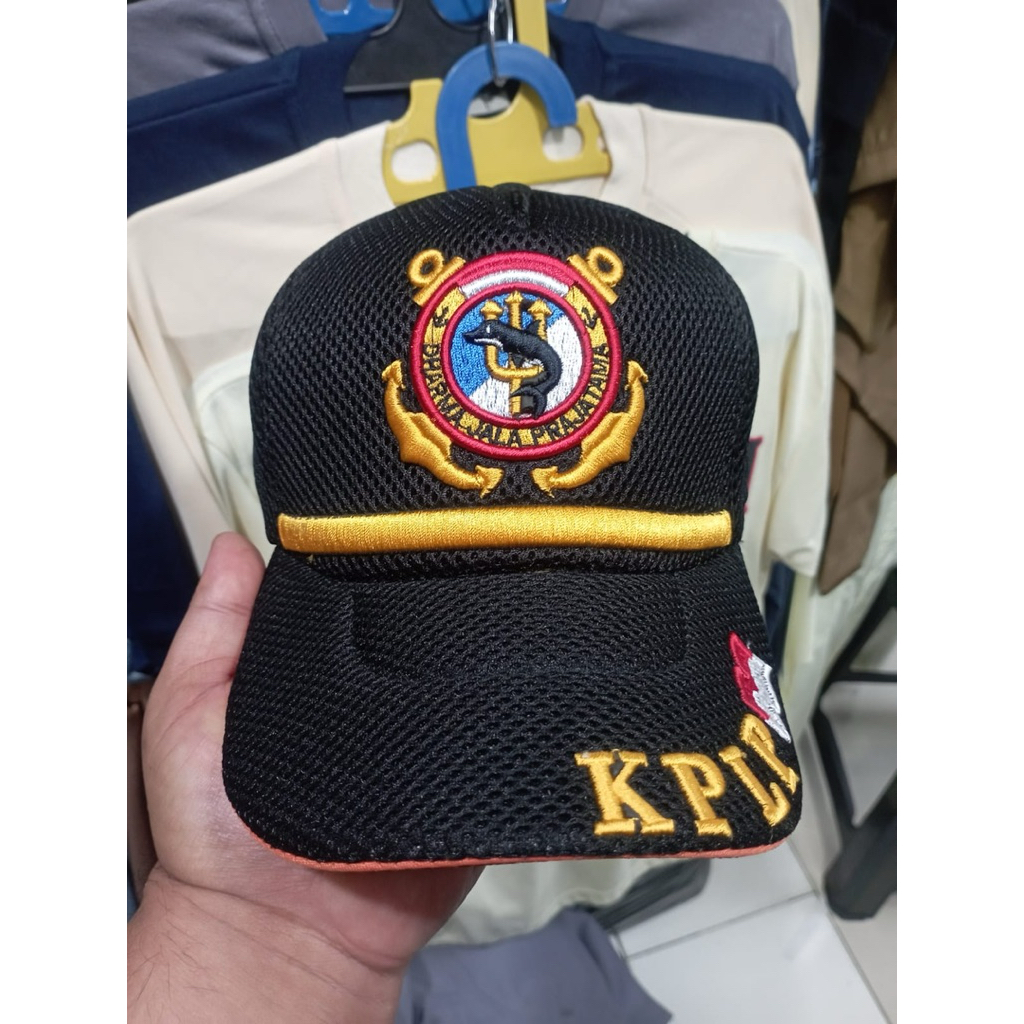Topi KPLP bordiran komputer