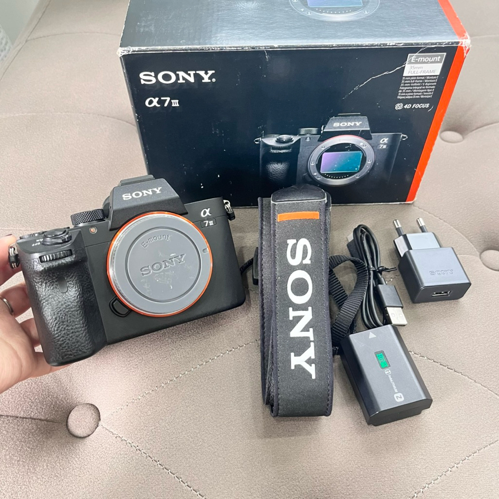 SONY A7III A7 MARK III BODY ONLY MULUS (SEPERTI BARU)