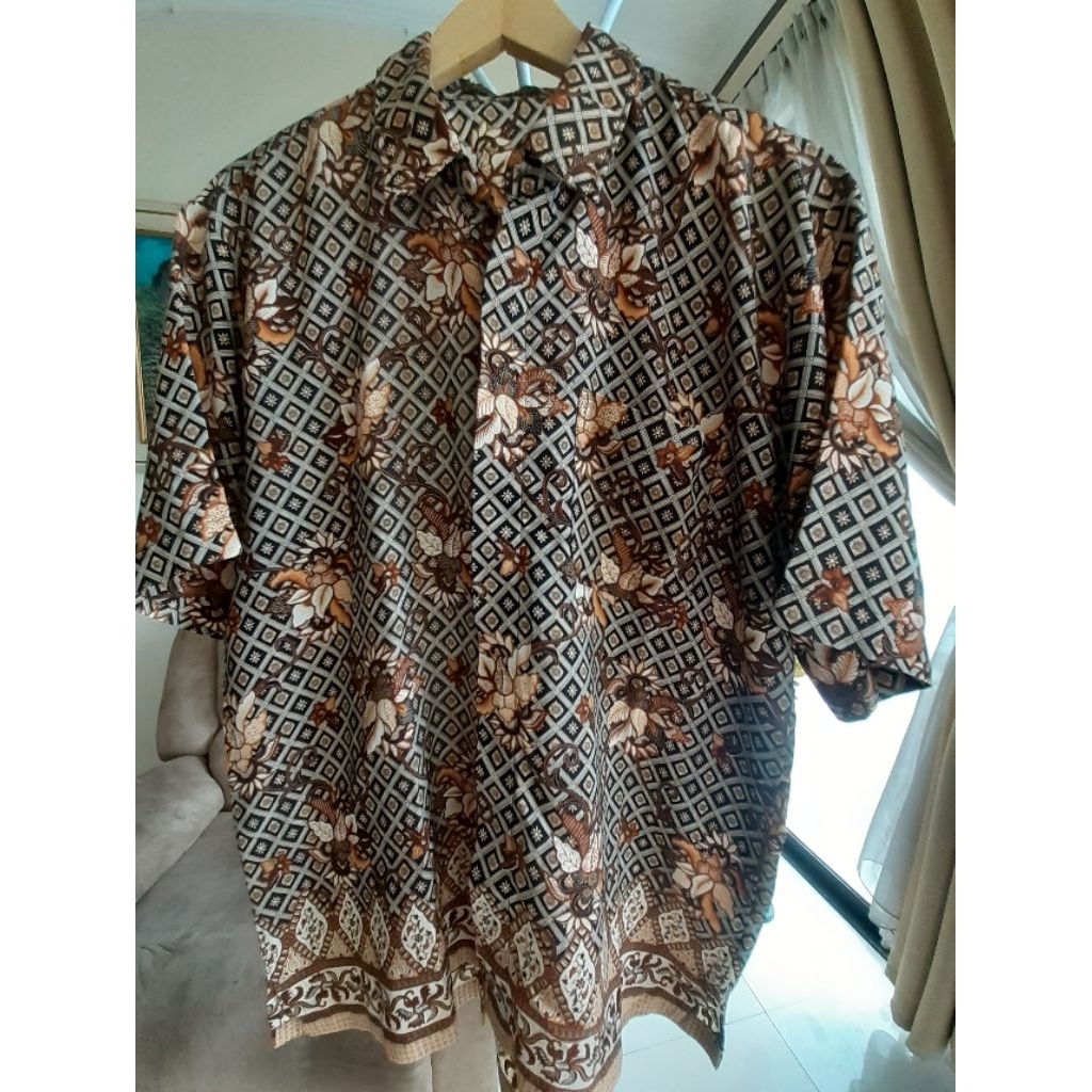 Baju Batik Pria " BOROBUDUR " ( Size :  LD 115 / P 71 ) Preloved Second Branded