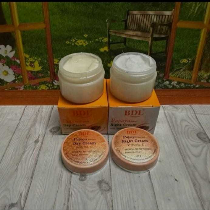 Krim Pemutih Wajah RDL Day & Night - Mencerahkan, Membuat Segar, Membantu Regenerasi Kulit