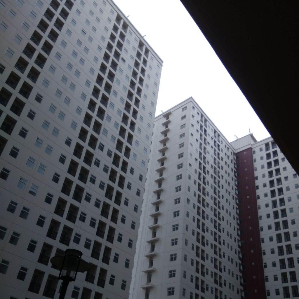 Apartemen Ayodhya disewakan murah bulanan/tahunan uk 38 kondisi kosong (unfurnished). 2 Kamar Tidur,