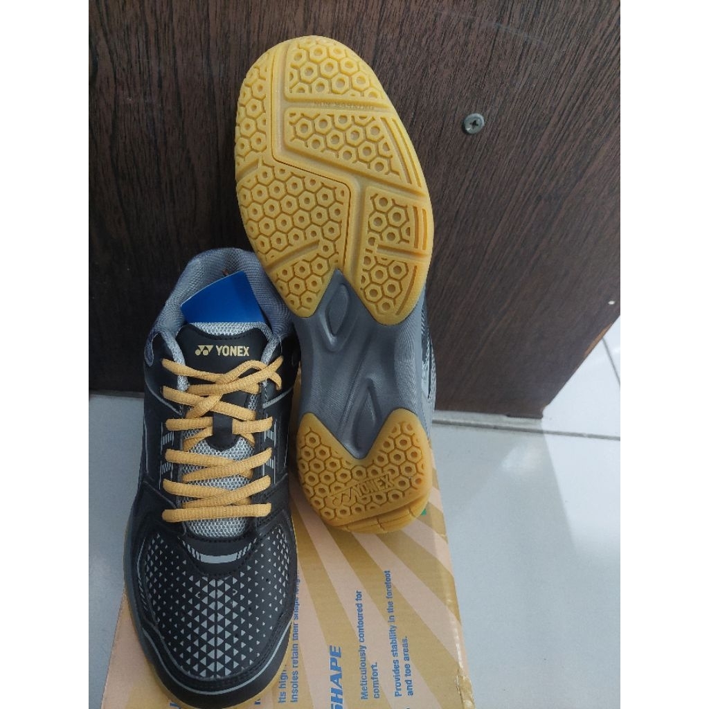 Sepatu Yonex Original