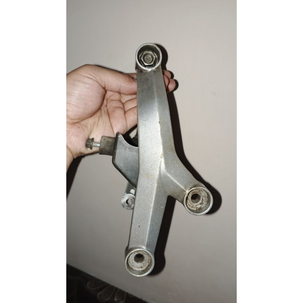 bracket engine ktm Duke 200 2017 ORI