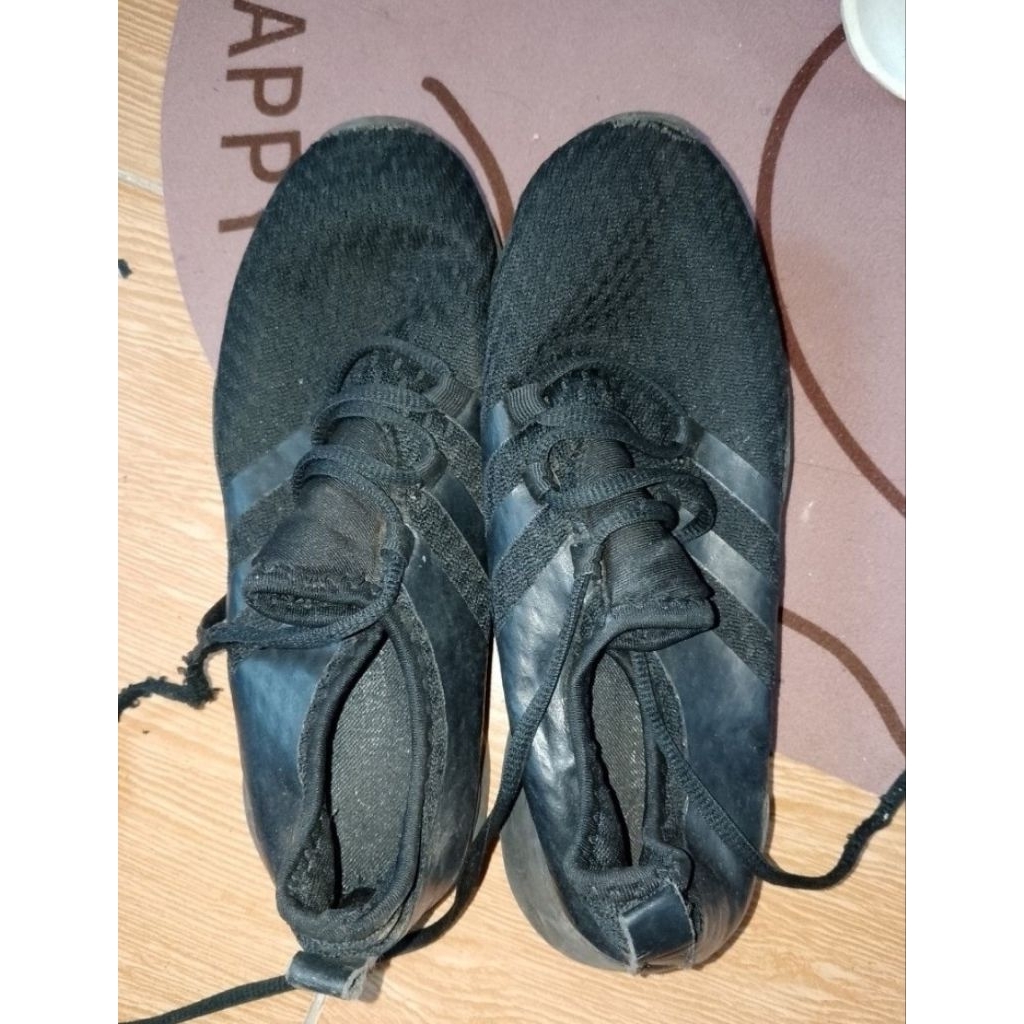 preloved sepatu sekolah