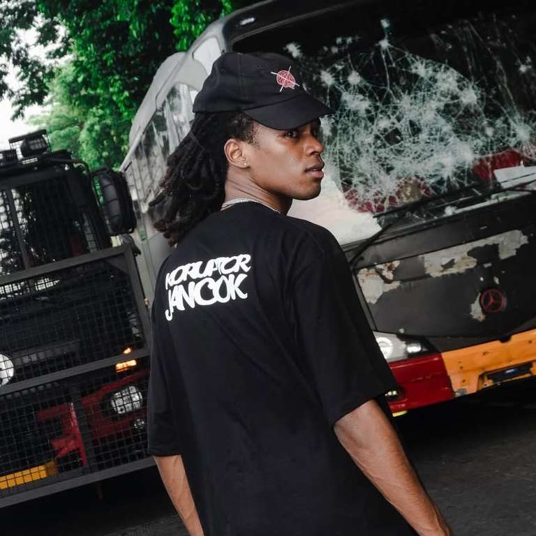 T-SHIRT NOBRANDS FOOTWEAR KORUPTOR KORJAN SERIES BAJU KAOS ANTI KORUPSI