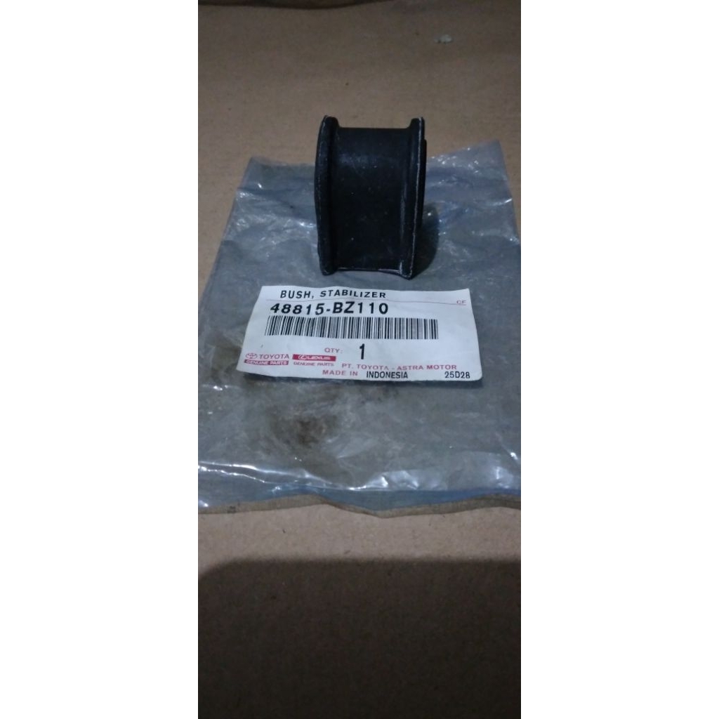 karet stabilizer depan rush terios original 48815-bz110