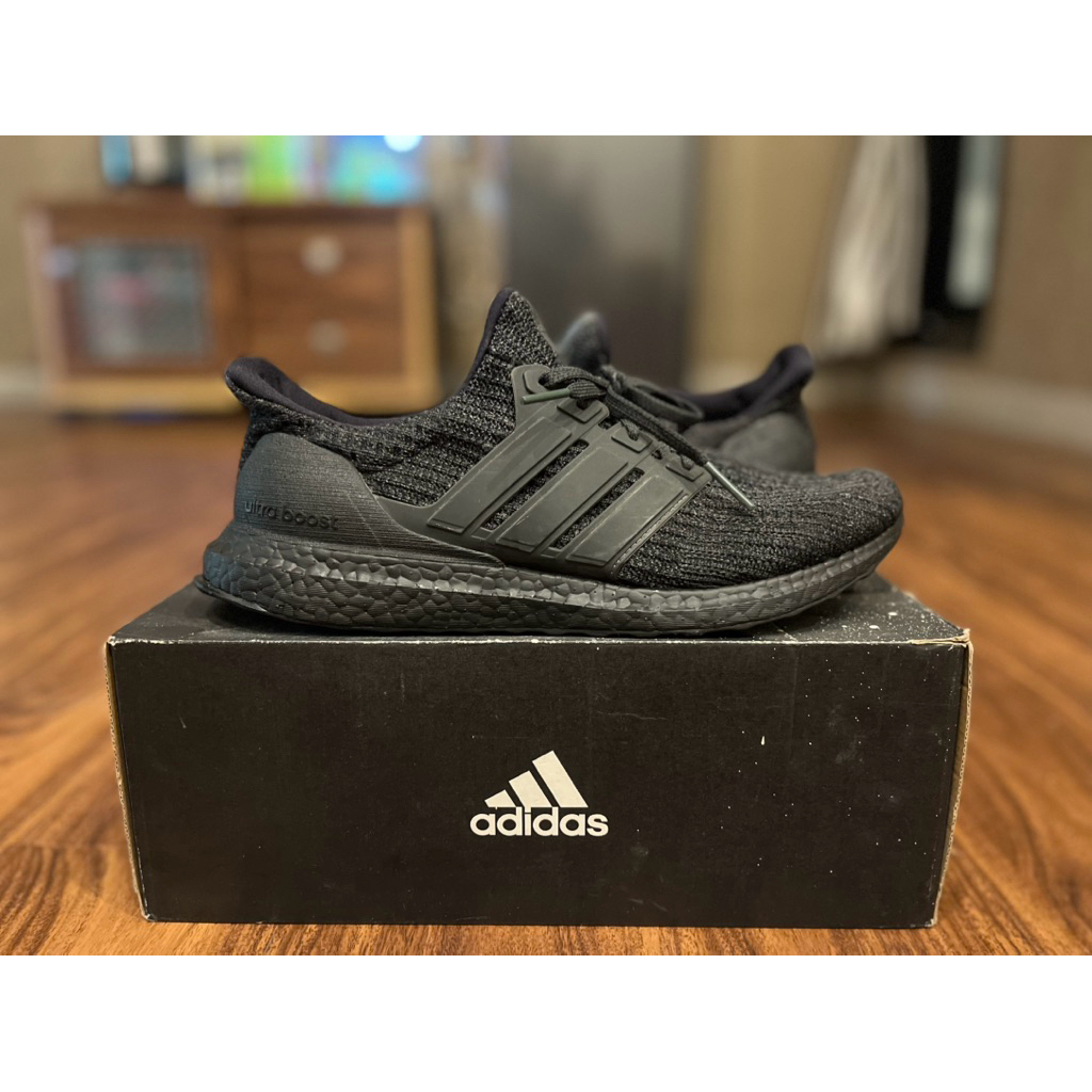 Ultraboost 4.0 TripleBlack 44