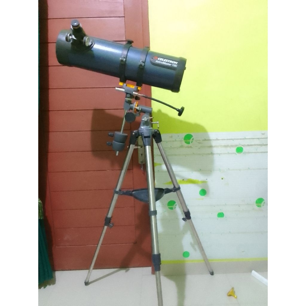 Teleskop Teropong Bintang Celestron Astromaster 130 EQ Sekend