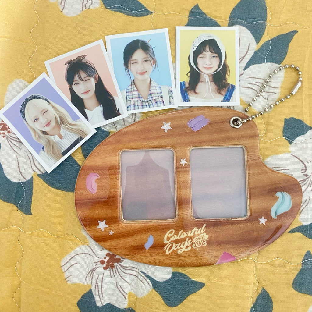 keychain & id card photo official season's greetings ive 2025
