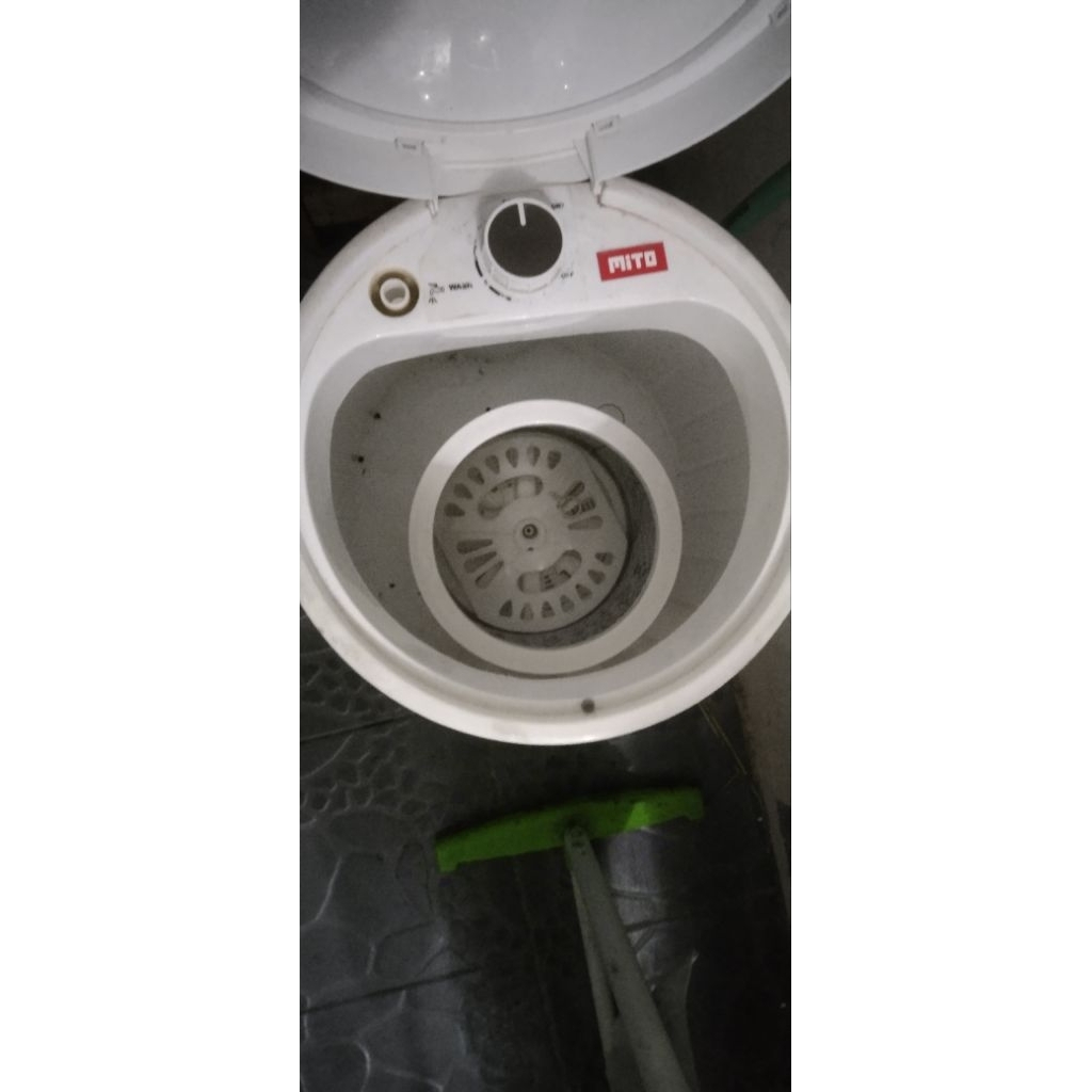 Preloved mesin cuci mini mito