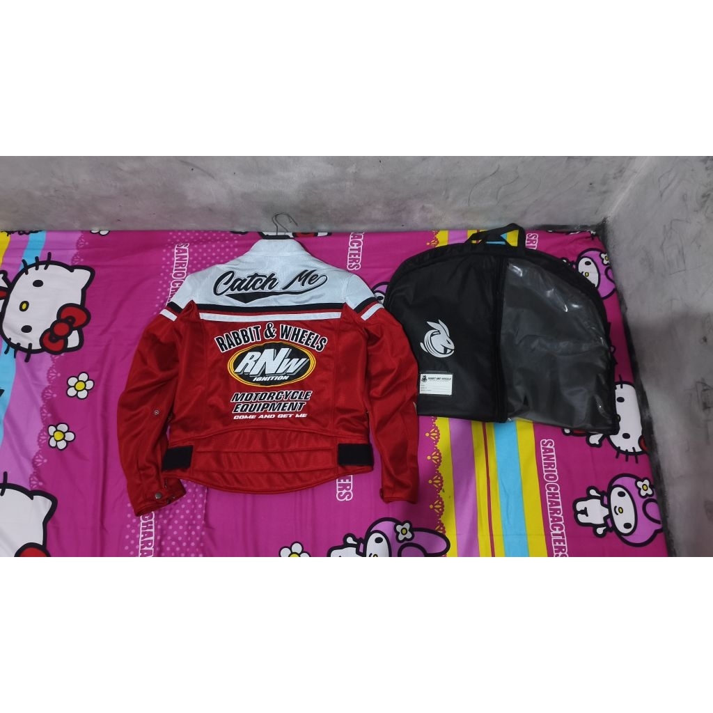 RABBIT AND WHEELS CATCH ME