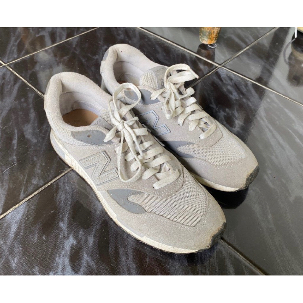 Sepatu Sneakers New Balance CT60 Bekas Navy