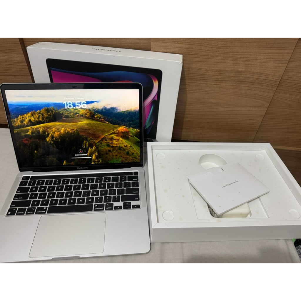 Macbook Pro 13 inch M1 2020 8/256GB Touchbar ex Ibox