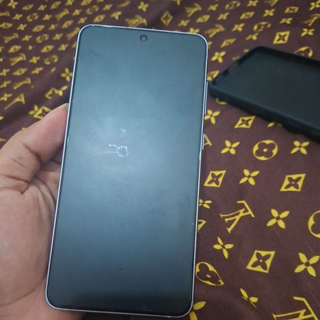Lcd copotan samsung s21 fe bergaris pesanan