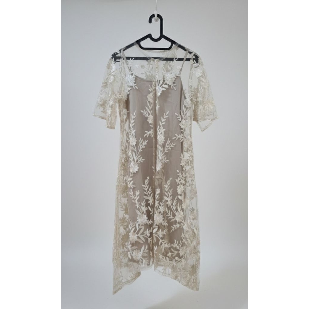 Preloved Dress Tile - Outer & Inner Macadamia