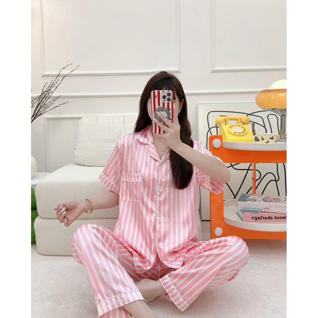 SetelanBajuTidurWanitaMotifKekinianSatinPremium