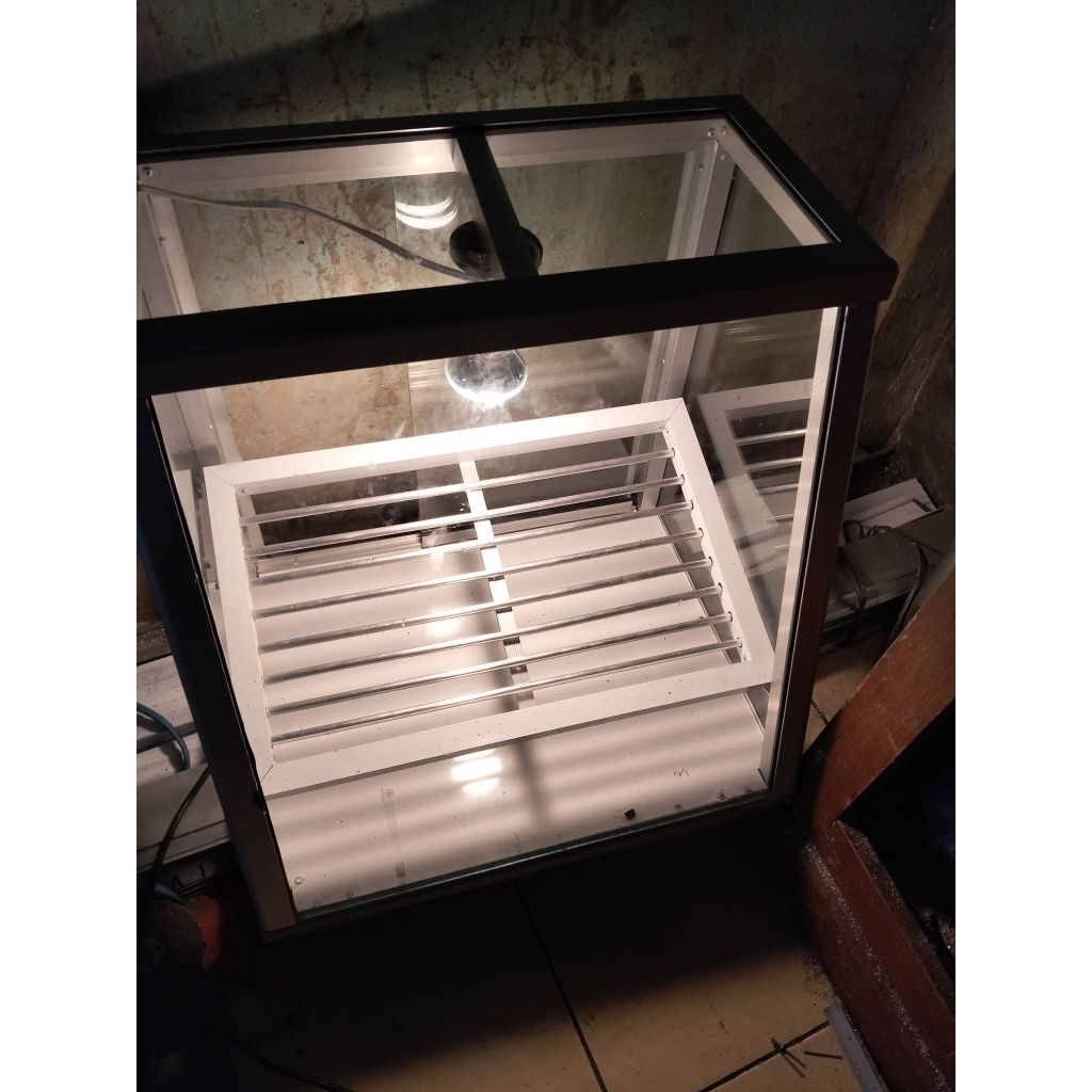 etalase fried chiken