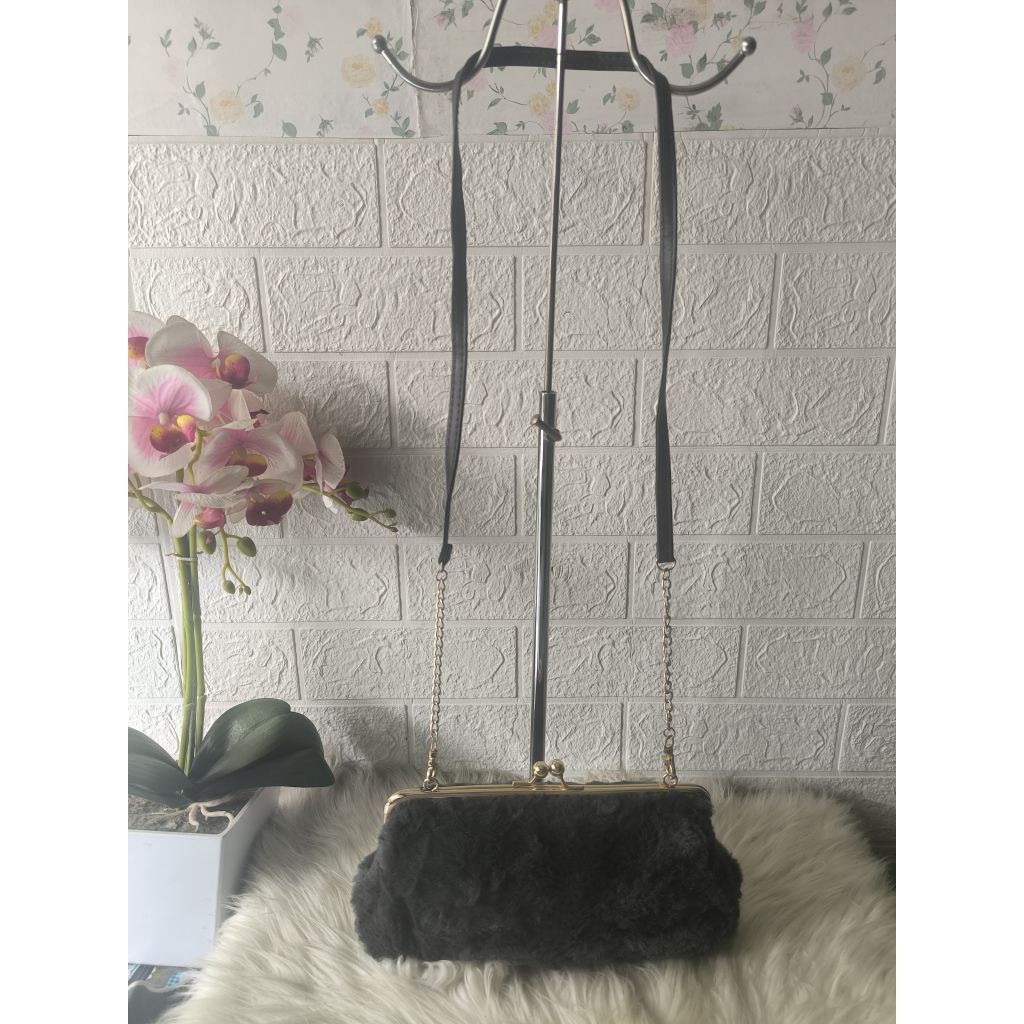 Tas preloved behel bulu bulu abu