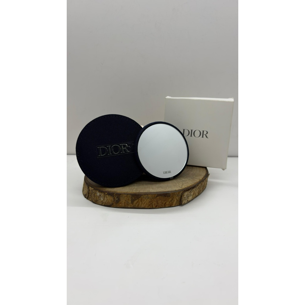 Dior Mirror