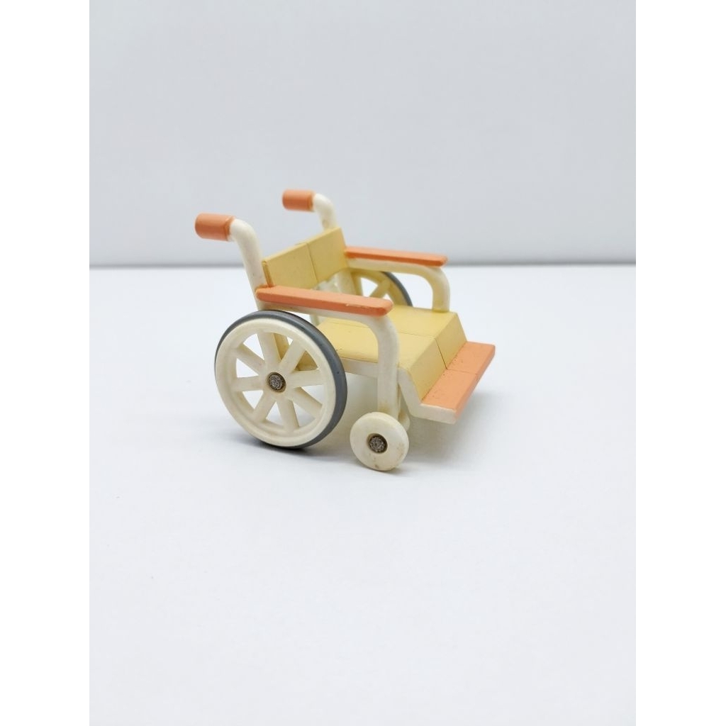 Sylvanian Families Hospital Doctor Acc Kursi Roda Wheelchair Preloved -fashion-