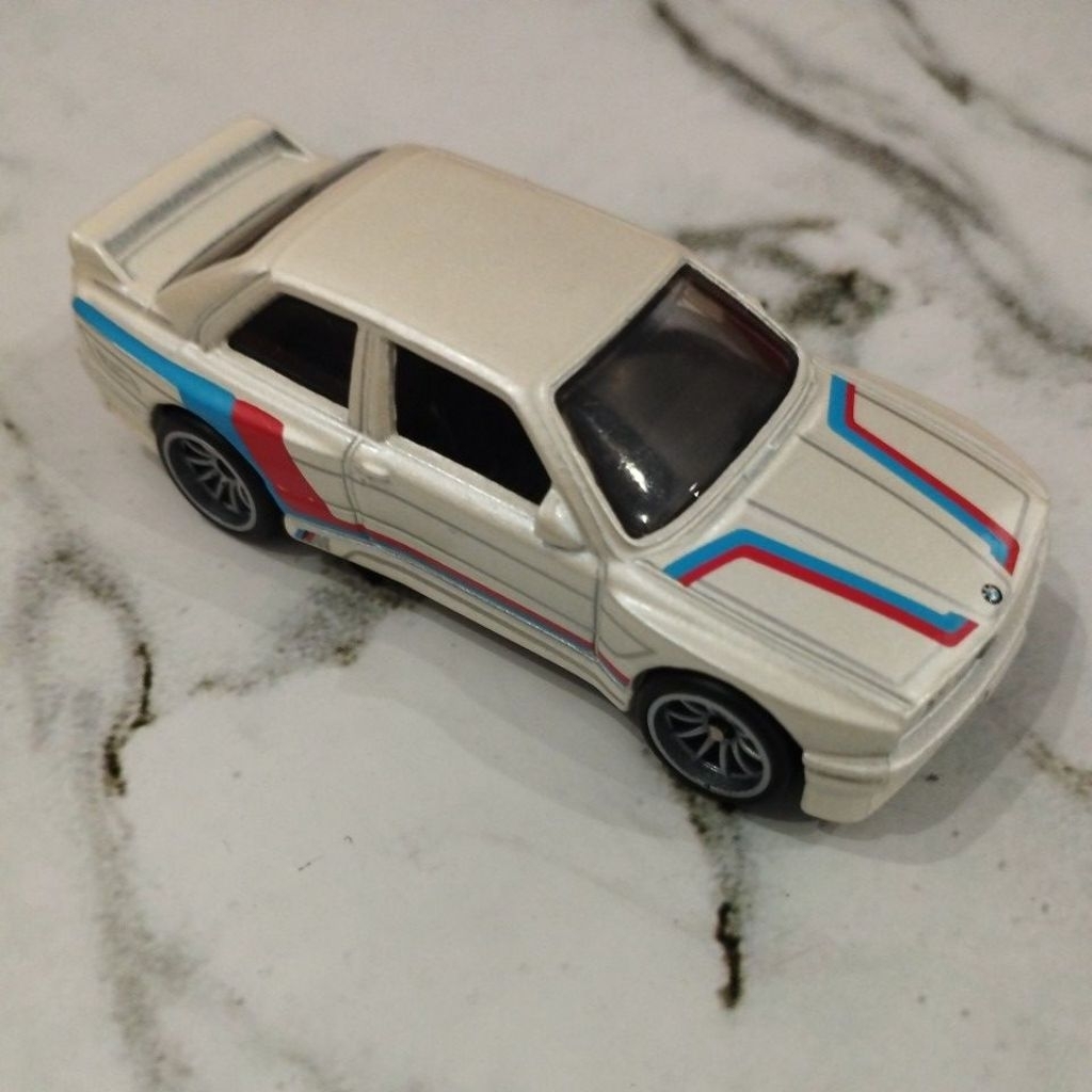 Loose Hotwheels 2016 Walmart Exclusive 92 BMW M3