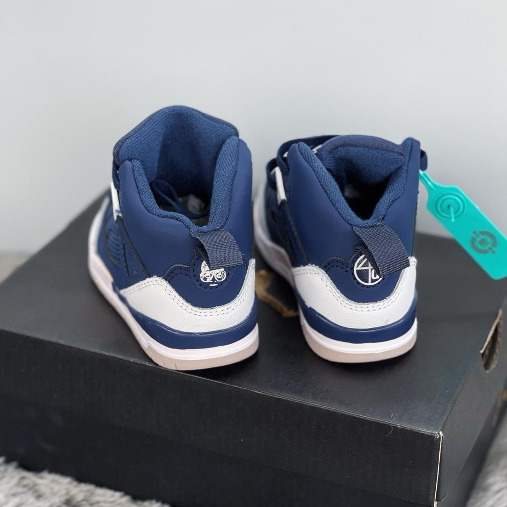 Sepatu Jordan 11 Retro