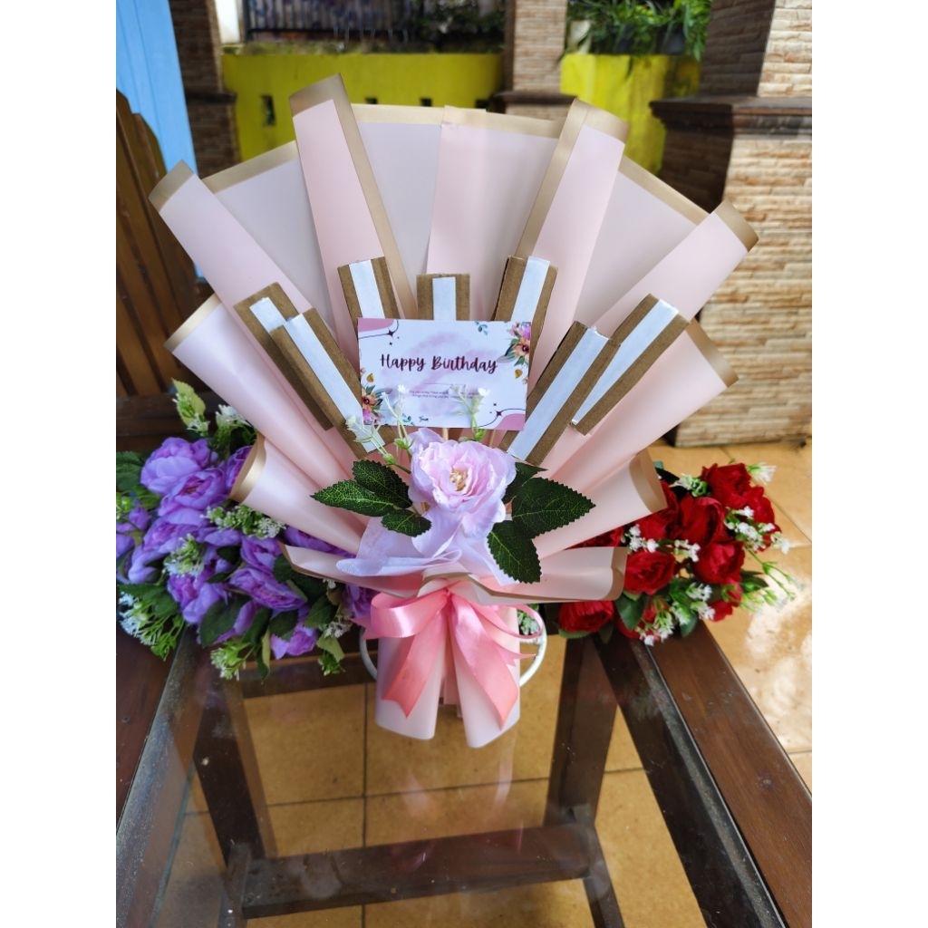 (Ready)Buket Hadiah Ulang Tahun Dengan Tempat Snack/ Coklat/ Kopi/ Foto Tinggal Isi Dan Tempel Grati