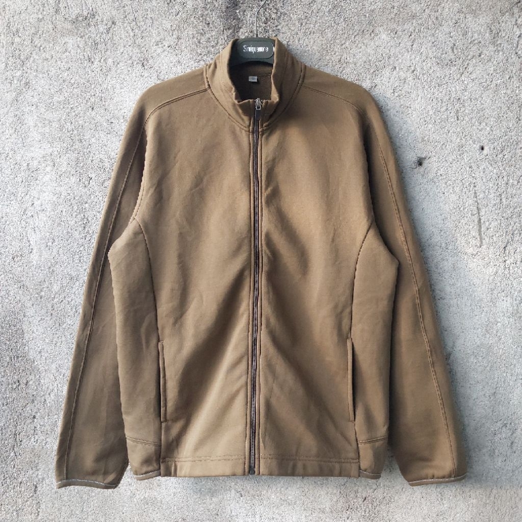 Fleece Jacket Uniqlo Brown Size M to L