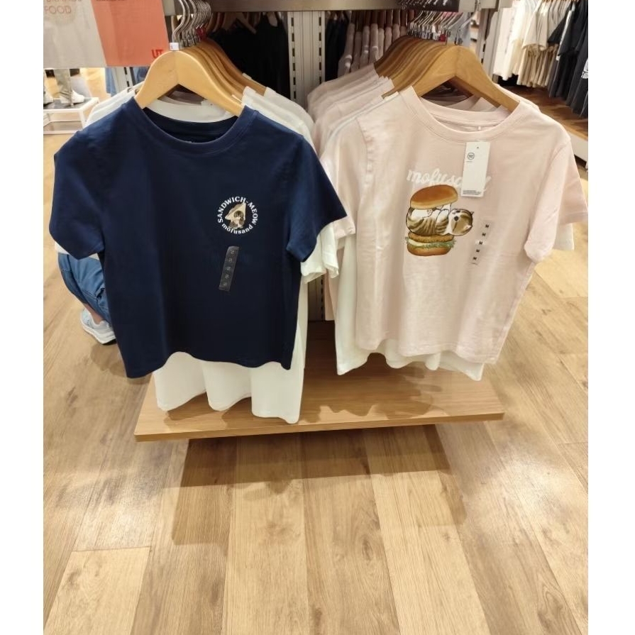 Kaos UT Mofusand Wanita Lengan Pendek Uniqlo