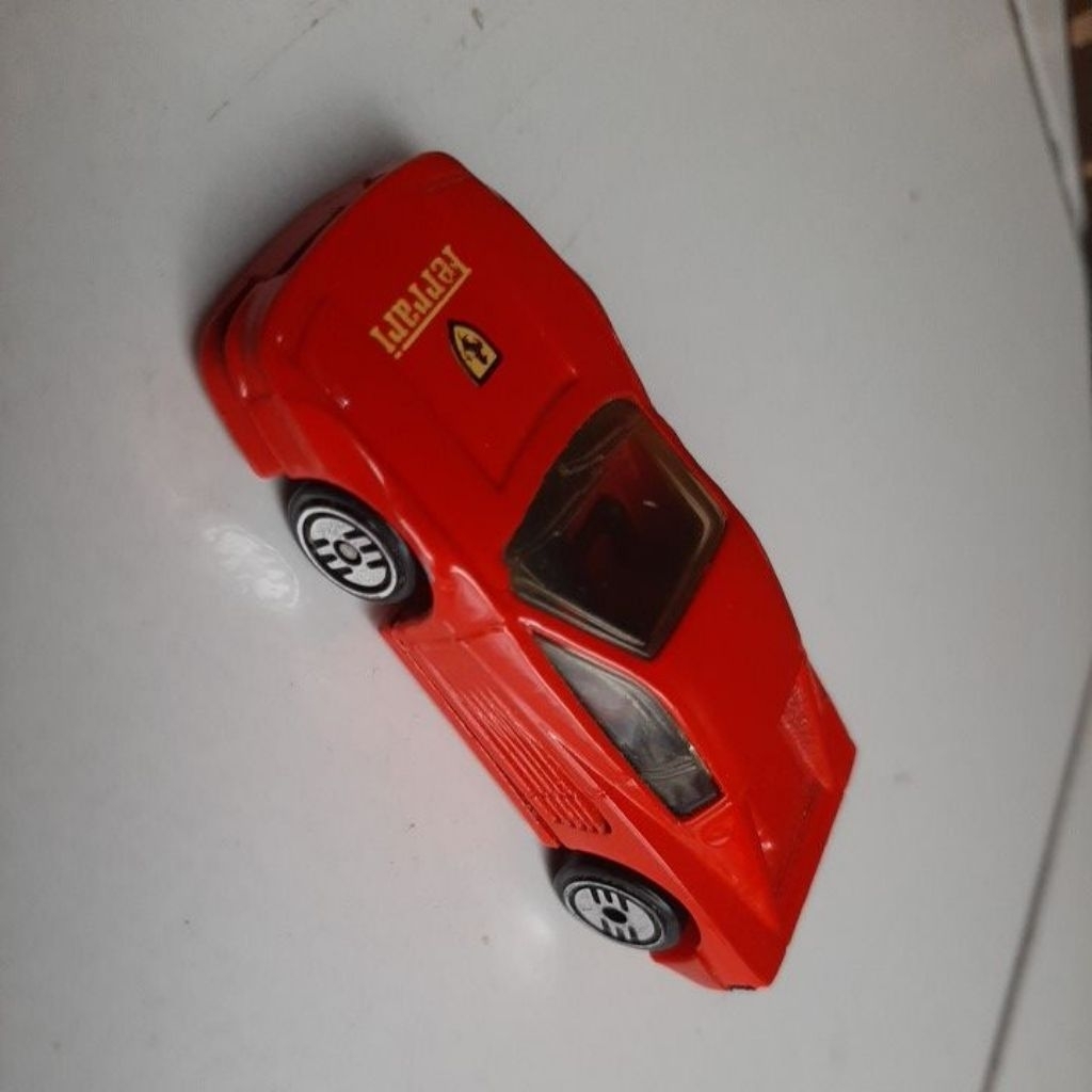 hot wheels ferrari testarossa red