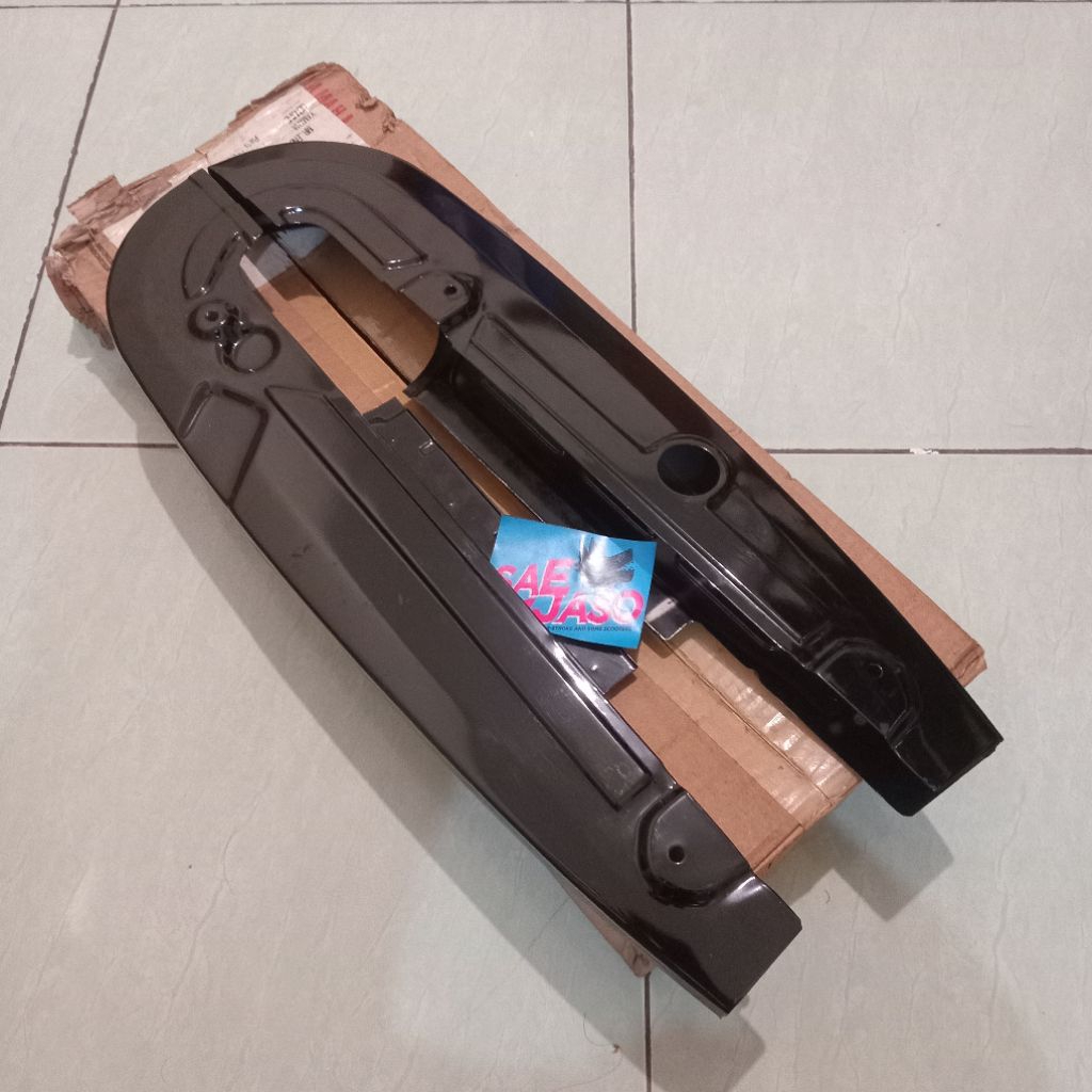 tutup rantai ketengkas yamaha crypton original nos