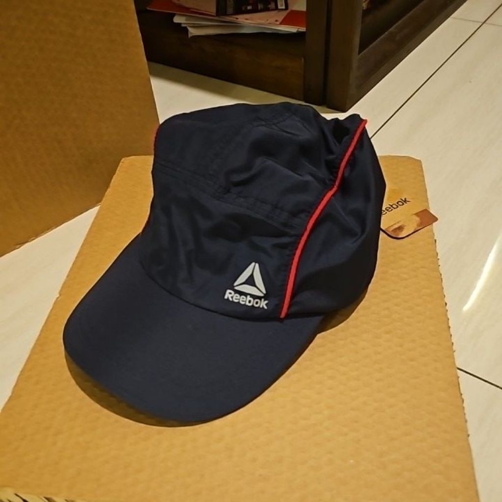 NEW-REEBOK-Running Cap