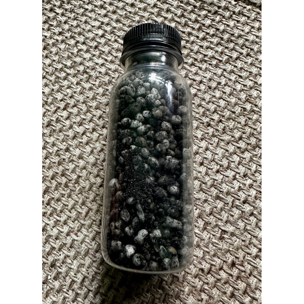 pupuk tanaman black npk 20-10-20