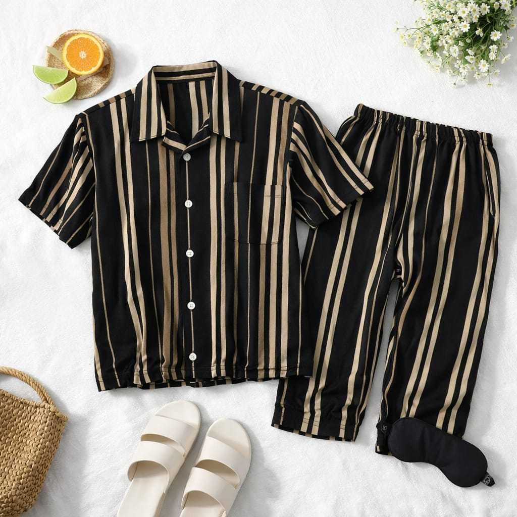 one set pajamas rayon anak usia 6-12 tahun tangan pendek motive salur
