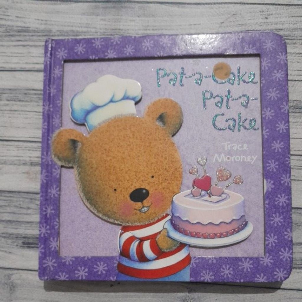 buku cerita hard anak-anak cover pat a cake
