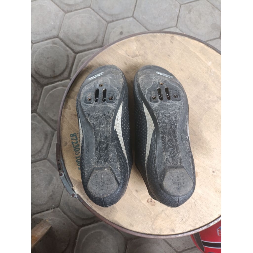 Sepatu Cleat Giro Cadet Multi cleat Size 41